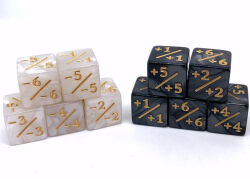 Würfelset Pearl D6: Counter Dice +/-, 6 Black + 6 White